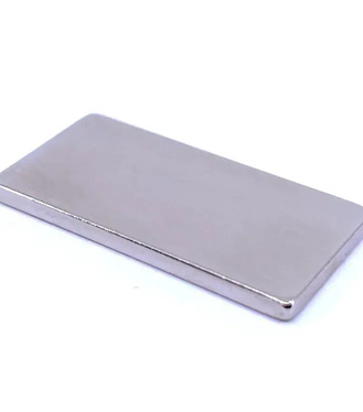 Magnet kváder neodymový 30x15x2mm sila 3.3kg
